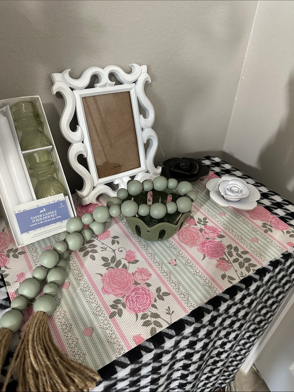 6 pc set Home Decor NWT
